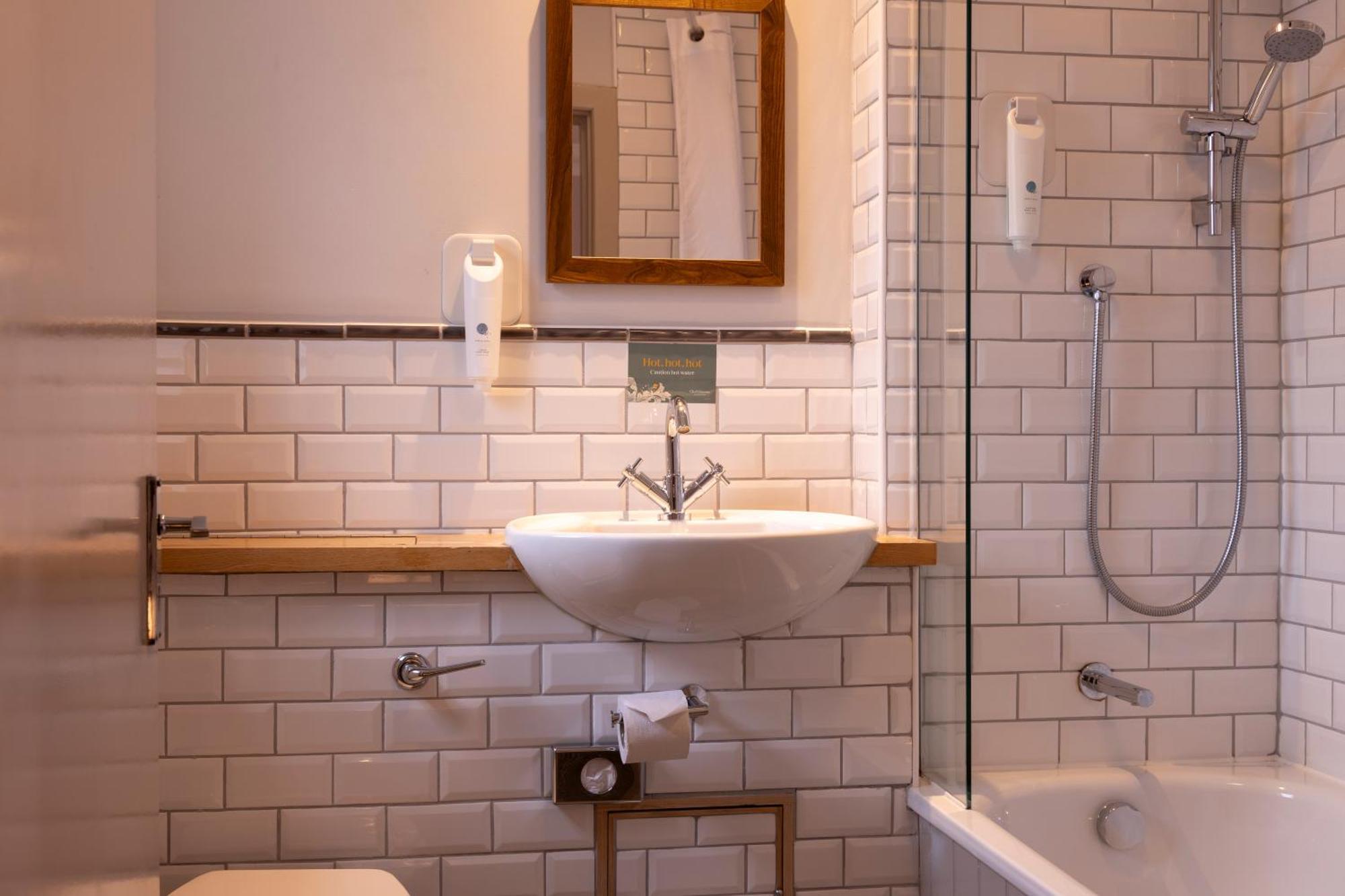 Greswolde Arms By Chef & Brewer Collection Hotel โซลิฮัล ภายนอก รูปภาพ