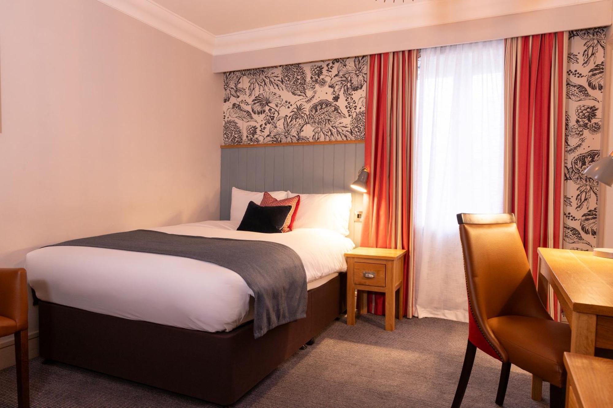 Greswolde Arms By Chef & Brewer Collection Hotel โซลิฮัล ภายนอก รูปภาพ