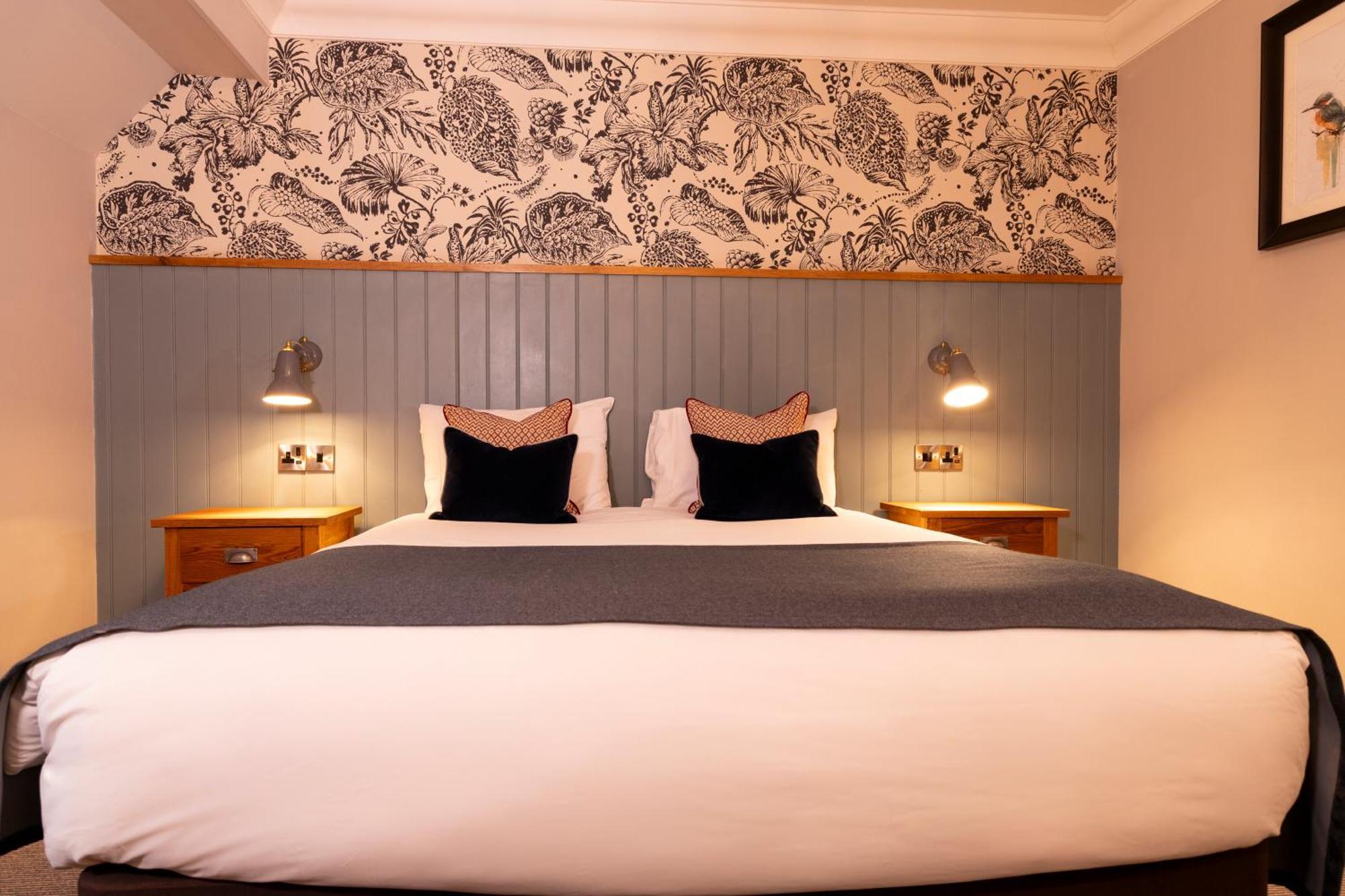 Greswolde Arms By Chef & Brewer Collection Hotel โซลิฮัล ภายนอก รูปภาพ